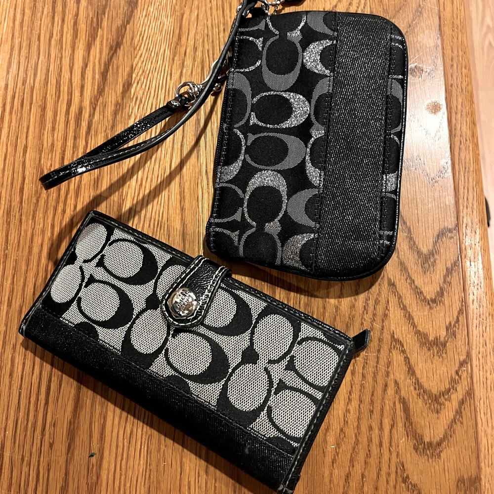 Coach BUNDLE! Wallet and wristlet